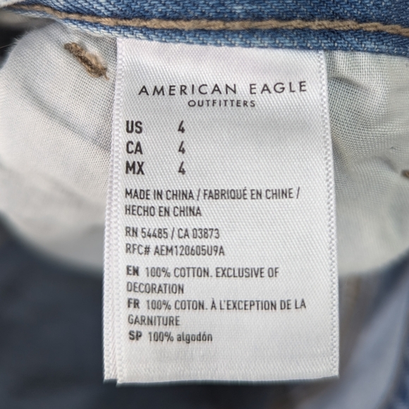 American Eagle ripped denim shorts - Picture 3 of 3